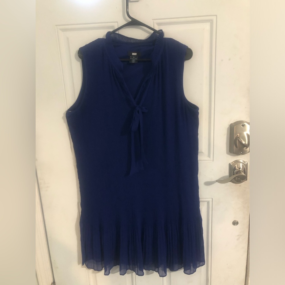 DKNY Size 16 Blue Knee length pleated dress. Beautiful condition